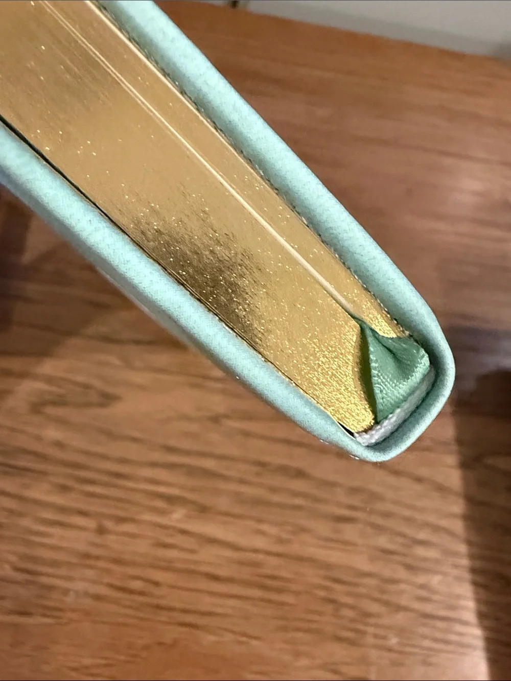 Papyrus mint green